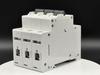 Автоматический выключатель 13А, кривая отключения С, 3 полюса, откл. способность 6 кА