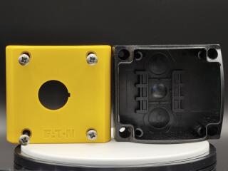 Корпус для поверхостного монтажа, для аварийной кнопки, цвет желтый