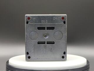 Корпус для поверхостного монтажа, для аварийной кнопки, цвет желтый