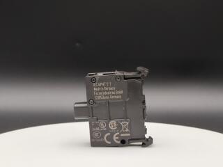 Светодиод с винтовым Зажимом 12-30В (АС), 8-15А, крепление на монтажное основание, цвет красный