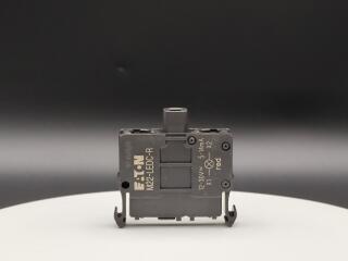 Светодиод с винтовым Зажимом 12-30В (АС), 8-15А, крепление на монтажное основание, цвет красный