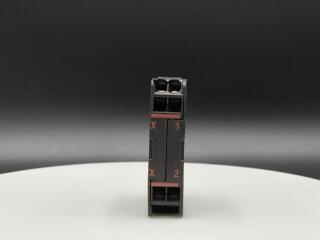 Светодиод с пружинным Зажимом 12-30В (АС), 8-15А, крепление спереди, цвет красный