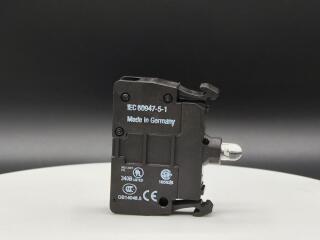 Светодиод с пружинным Зажимом 12-30В (АС), 8-15А, крепление спереди, цвет красный