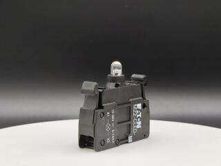 Светодиод с пружинным Зажимом 12-30В (АС), 8-15А, крепление спереди, цвет красный