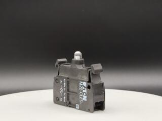 Светодиод с пружинным Зажимом 12-30В (АС), 8-15А, крепление спереди, цвет синий