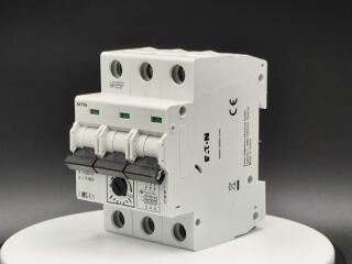 Модульный автомат защиты двигателя 1 А, 3 полюса