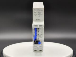 Аналоговый таймер, синхронный, шаг 15 мин, 1 перекл. контакт, дневная программа