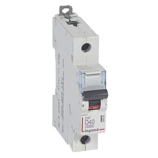 Автоматический выключатель DX³ 6000 - 10 кА - тип характеристики D - 1П - 230/400 В~ - 40 А - 1 модуль