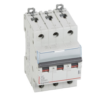 Автоматический выключатель DX³ 10000 - 16 кА - тип характеристики С - 3П - 400 В~ - 6 А - 3 модуля