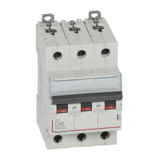 Автоматический выключатель DX³ 10000 - 16 кА - тип характеристики С - 3П - 400 В~ - 40 А - 3 модуля