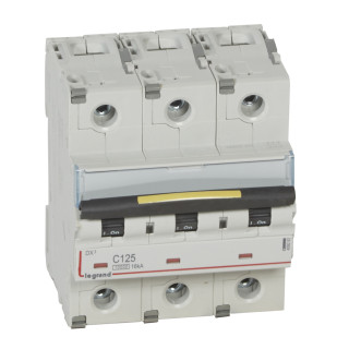 Автоматический выключатель DX³ 10000 - 16 кА - тип характеристики С - 3П - 400 В~ - 125 А - 4,5 модуля