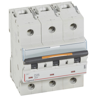 Автоматический выключатель DX³ - 25 кА - тип характеристики D - 3П - 400 В~ - 25 А - 4,5 модуля