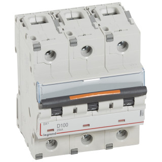 Автоматический выключатель DX³ - 25 кА - тип характеристики D - 3П - 400 В~ - 100 А - 4,5 модуля