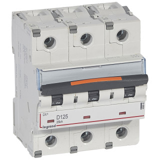Автоматический выключатель DX³ - 25 кА - тип характеристики D - 3П - 400 В~ - 125 А - 4,5 модуля