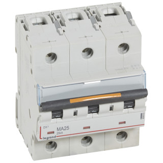Автоматический выключатель DX³ MA - 25 кА - тип характеристики MA - 3П - 400 В~ - 25 А - 4,5 модуля