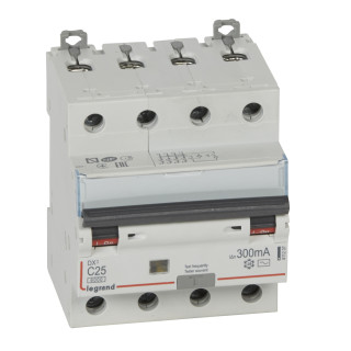 Автоматический выключатель дифференциального тока DX³ 6000 - 10 кА - тип характеристики С - 4П - 400 В~ - 25 А - тип AС - 300 мА - 4 модуля