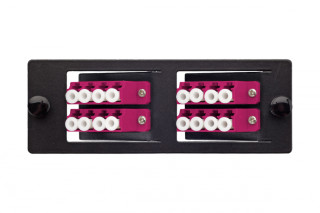 Комплект планка Q-SLOT с 4 адаптерами квадро LC OM4, наклонные, монтажные шнуры, КДЗС
