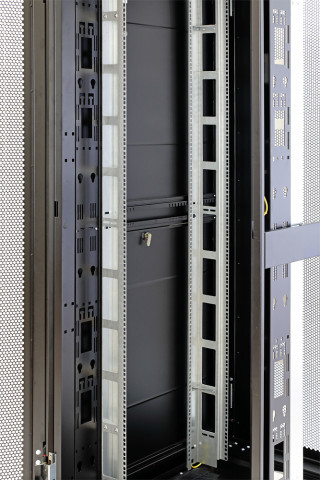 Шкаф Rackcenter D9000 42U 750 × 1000, передняя дверь перфорированная одностворчатая, задняя дверь перфорированная двустворчатая, черный