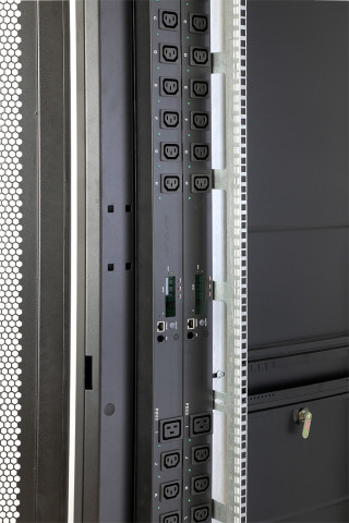 Шкаф Rackcenter D9000 42U 750 × 1200, передняя дверь перфорированная двустворчатая, задняя дверь перфорированная двустворчатая, черный