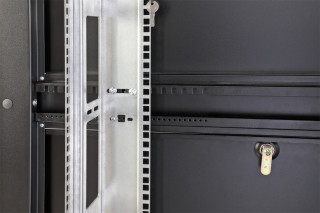 Шкаф Rackcenter D9000 48U 750 × 1200, передняя дверь перфорированная одностворчатая, задняя дверь перфорированная двустворчатая, черный