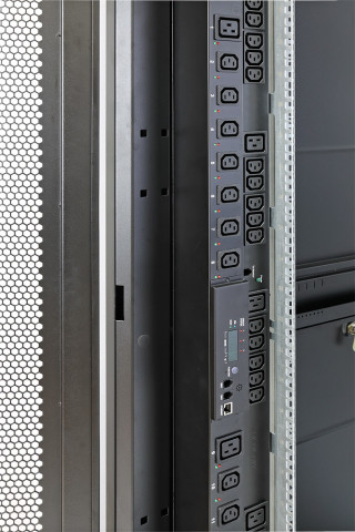 Шкаф Rackcenter D9000 48U 750 × 1200, передняя дверь перфорированная двустворчатая, задняя дверь перфорированная двустворчатая, черный