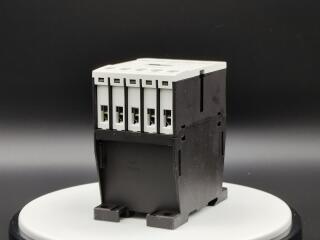 Контактор 7 А,  управляющее напряжение 230В (АС), 1 НО доп. контакт, категория применения AC-3, AC-4