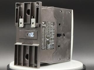 Контактор 40 А,  управляющее напряжение 24-27В (DС),  категория применения AC-3, AC-4