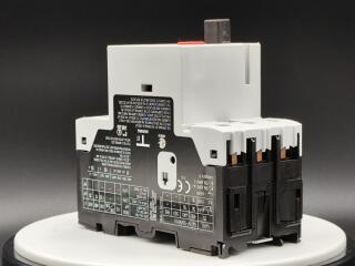 Автоматический выключатель защиты двигателя 25А, 3 полюса, откл.способность 50кА, диапазон уставки 20...25А