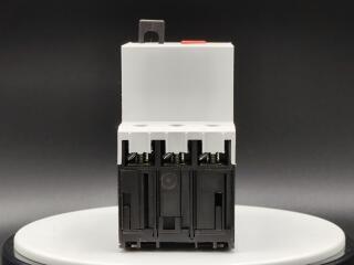 Автоматический выключатель защиты двигателя 25А, 3 полюса, откл.способность 50кА, диапазон уставки 20...25А