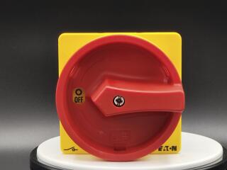 Главный выключатель 3P 100A , красно-желтая ручка , запираемый , переднее крепление